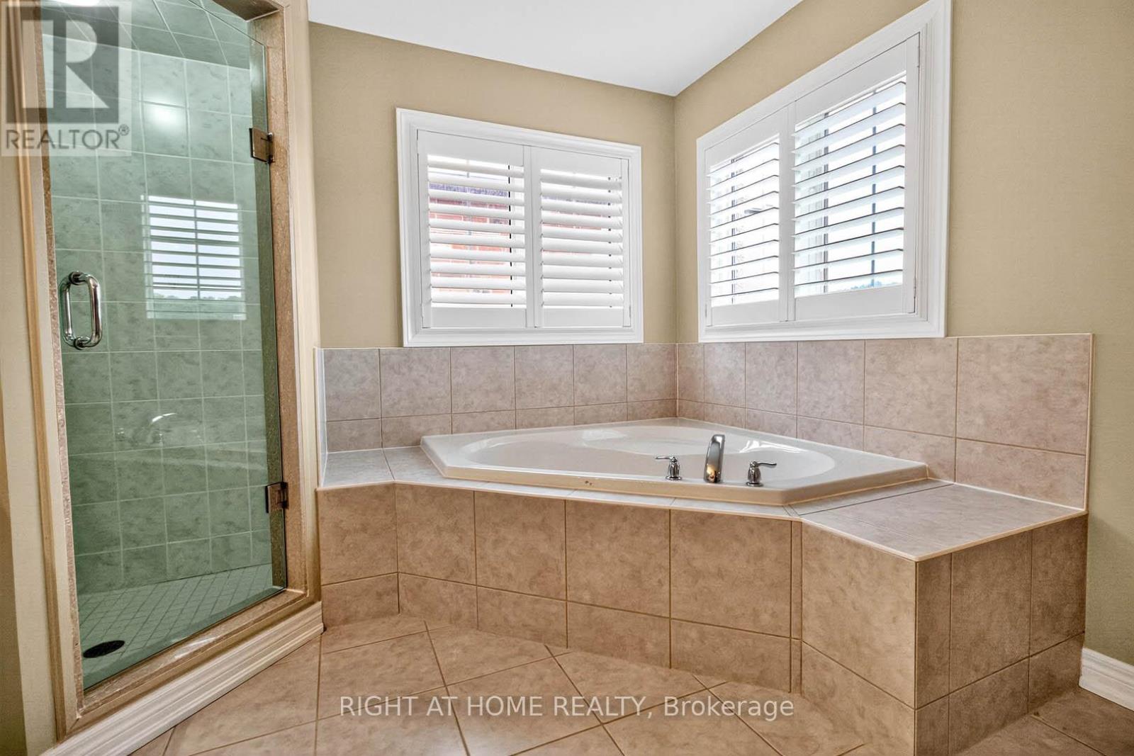 7 Messina Avenue, Brampton, Ontario  L6Y 0M6 - Photo 22 - W13043744