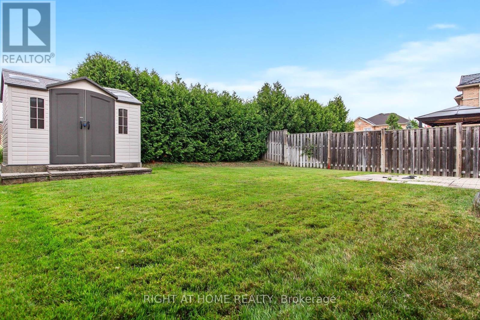 7 Messina Avenue, Brampton, Ontario  L6Y 0M6 - Photo 28 - W13043744