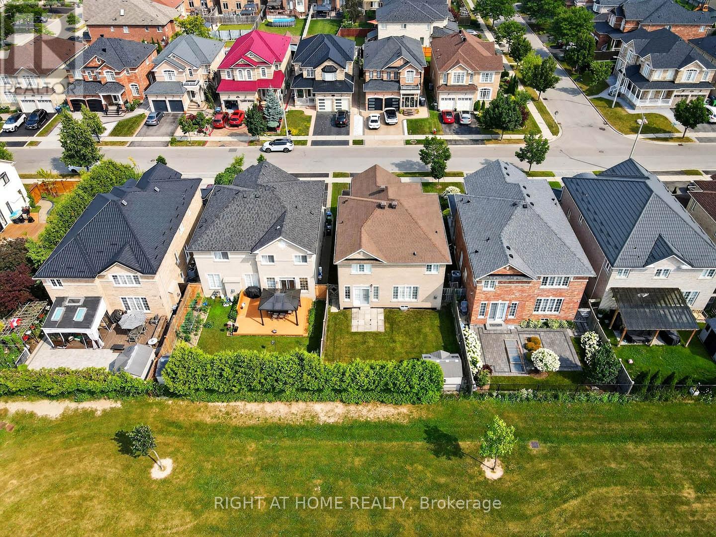 7 Messina Avenue, Brampton, Ontario  L6Y 0M6 - Photo 33 - W13043744