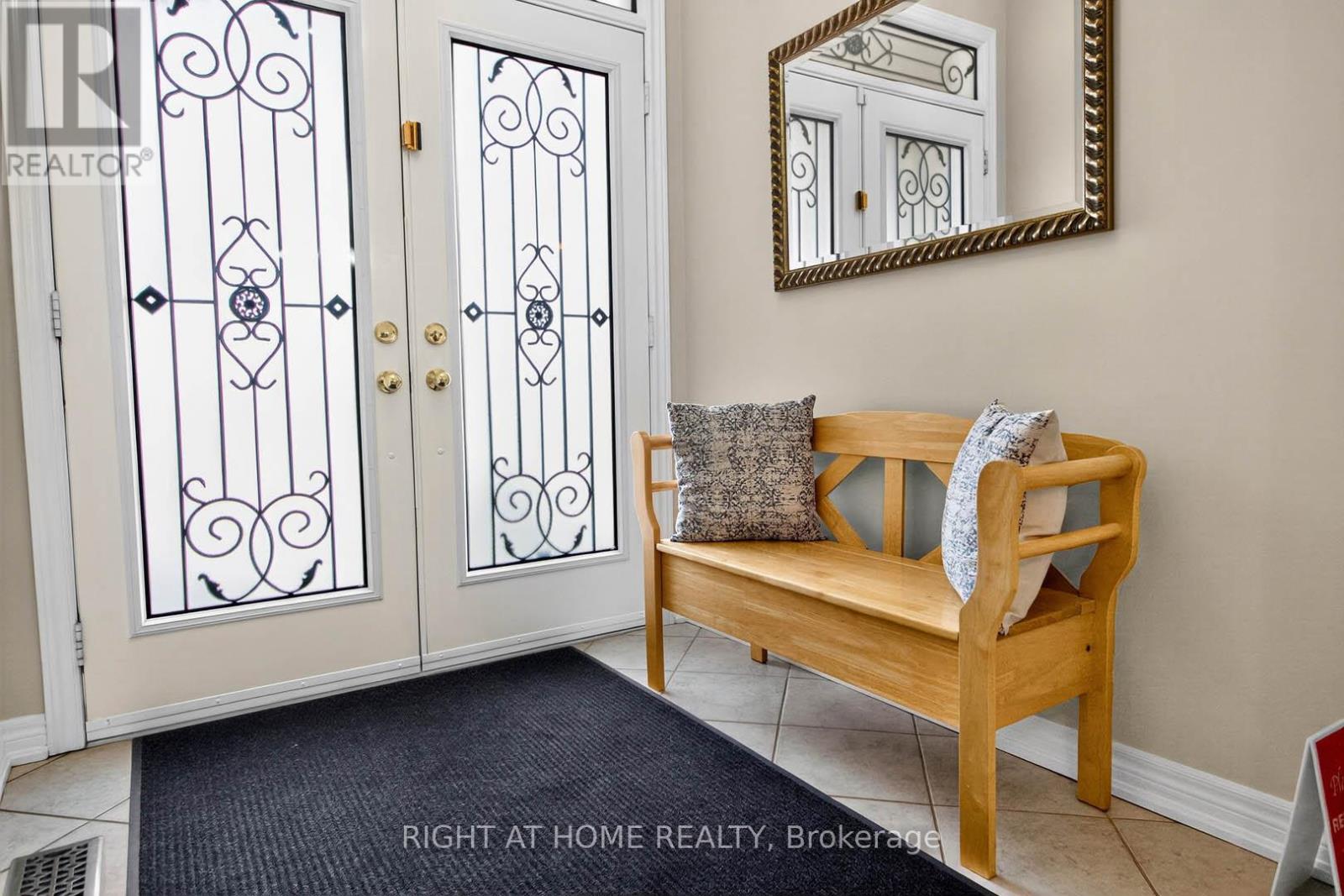 7 Messina Avenue, Brampton, Ontario  L6Y 0M6 - Photo 6 - W13043744