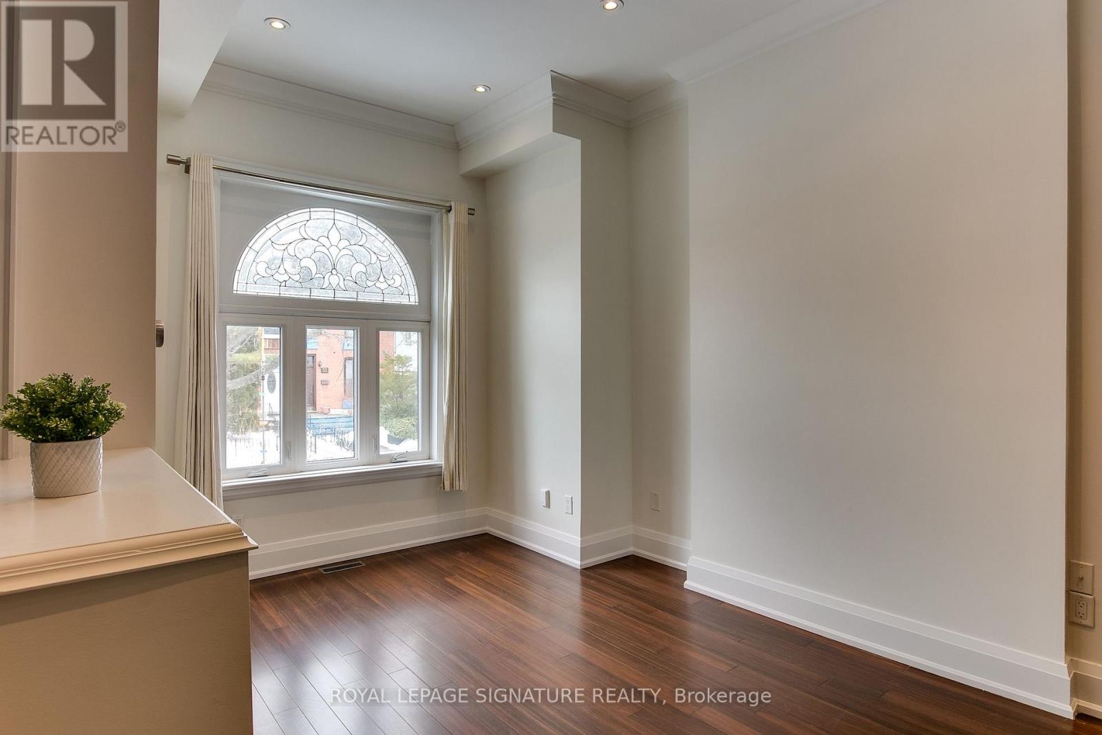 50 Gwynne Avenue, Toronto, Ontario  M6K 2C4 - Photo 11 - W13043756