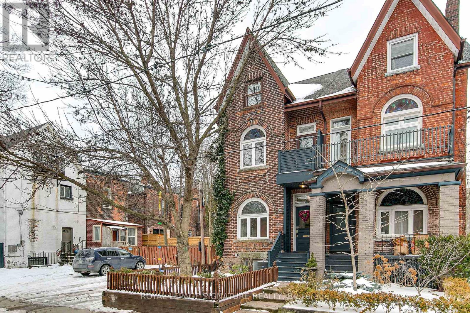 50 Gwynne Avenue, Toronto, Ontario  M6K 2C4 - Photo 3 - W13043756