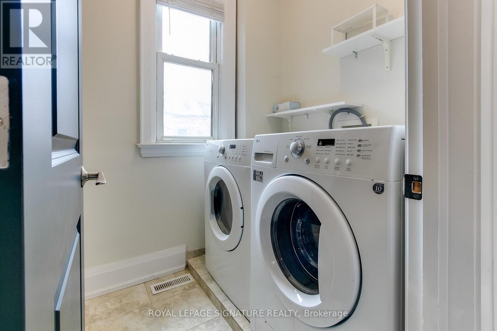 50 Gwynne Avenue, Toronto, Ontario  M6K 2C4 - Photo 42 - W13043756