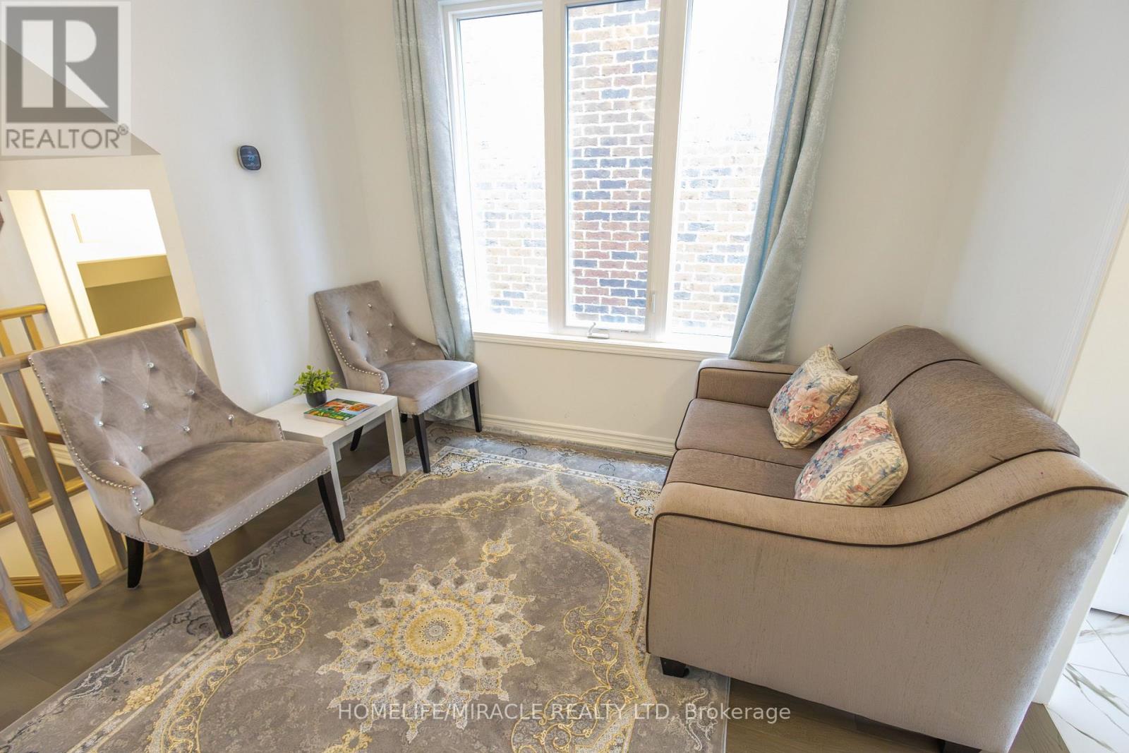 349 Marigold Court, Milton, Ontario  L9E 2B9 - Photo 12 - W13043786