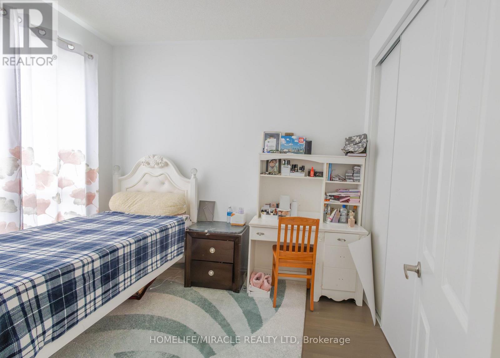 349 Marigold Court, Milton, Ontario  L9E 2B9 - Photo 18 - W13043786