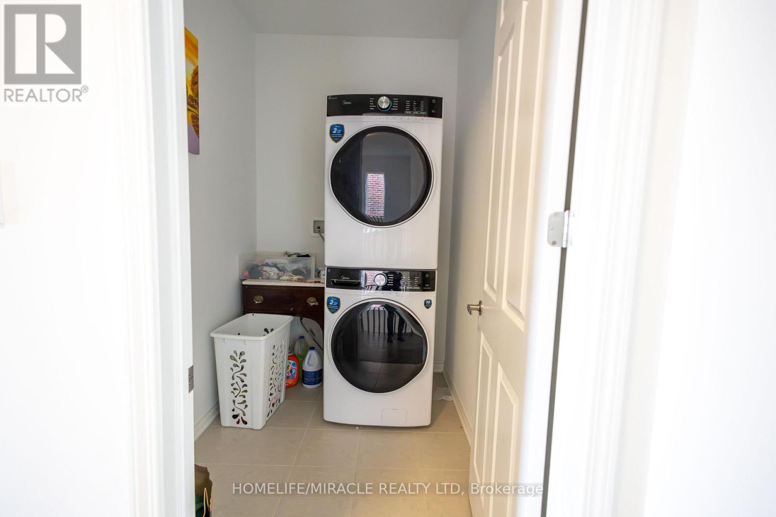 349 Marigold Court, Milton, Ontario  L9E 2B9 - Photo 27 - W13043786