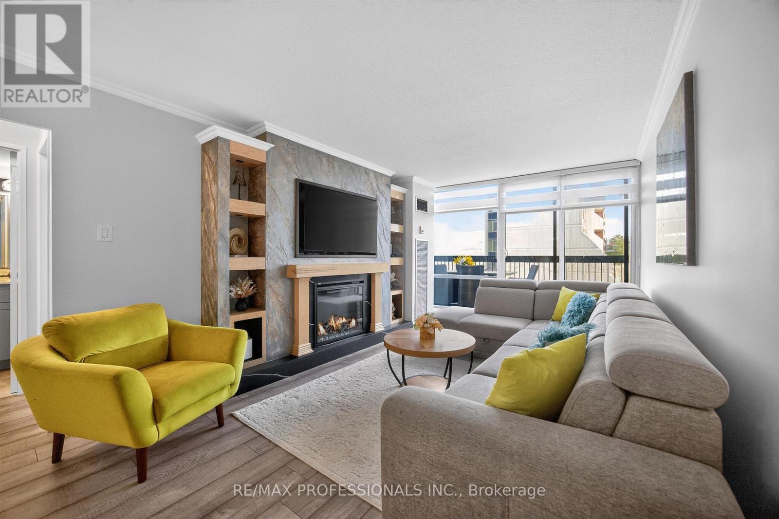 209 - 366 The East Mall, Toronto, Ontario  M9B 6C4 - Photo 10 - W13043804