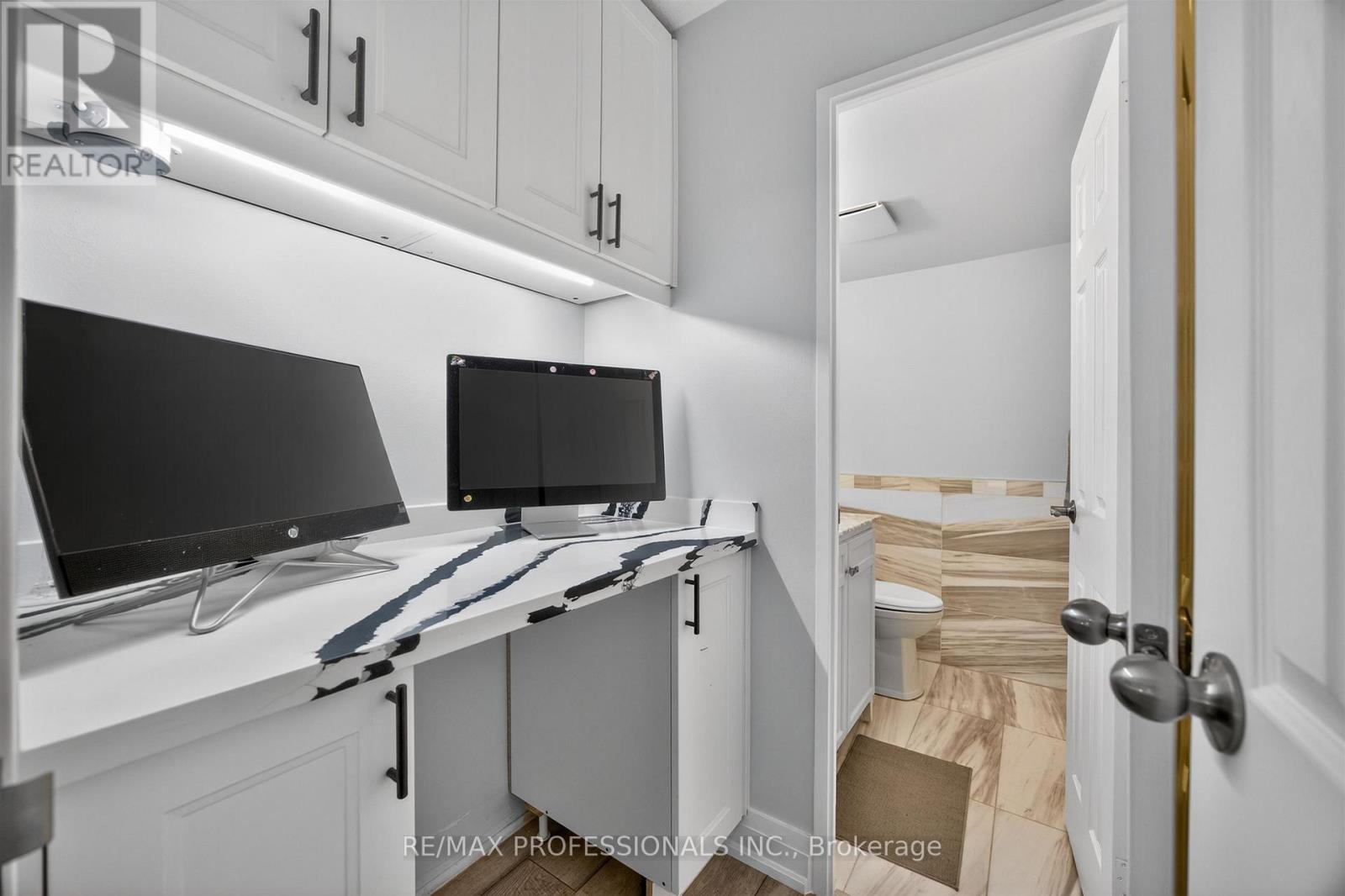 209 - 366 The East Mall, Toronto, Ontario  M9B 6C4 - Photo 17 - W13043804