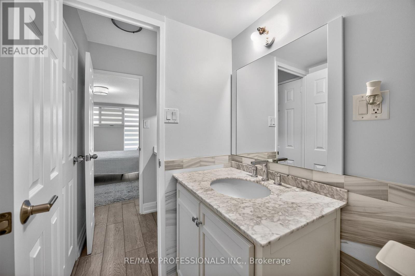 209 - 366 The East Mall, Toronto, Ontario  M9B 6C4 - Photo 19 - W13043804