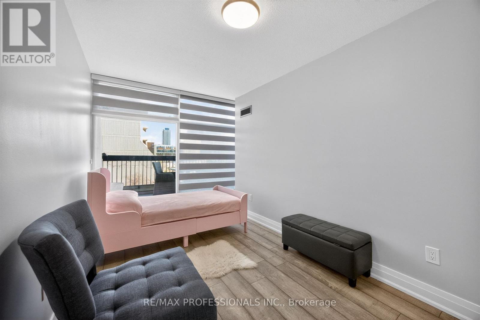 209 - 366 The East Mall, Toronto, Ontario  M9B 6C4 - Photo 21 - W13043804