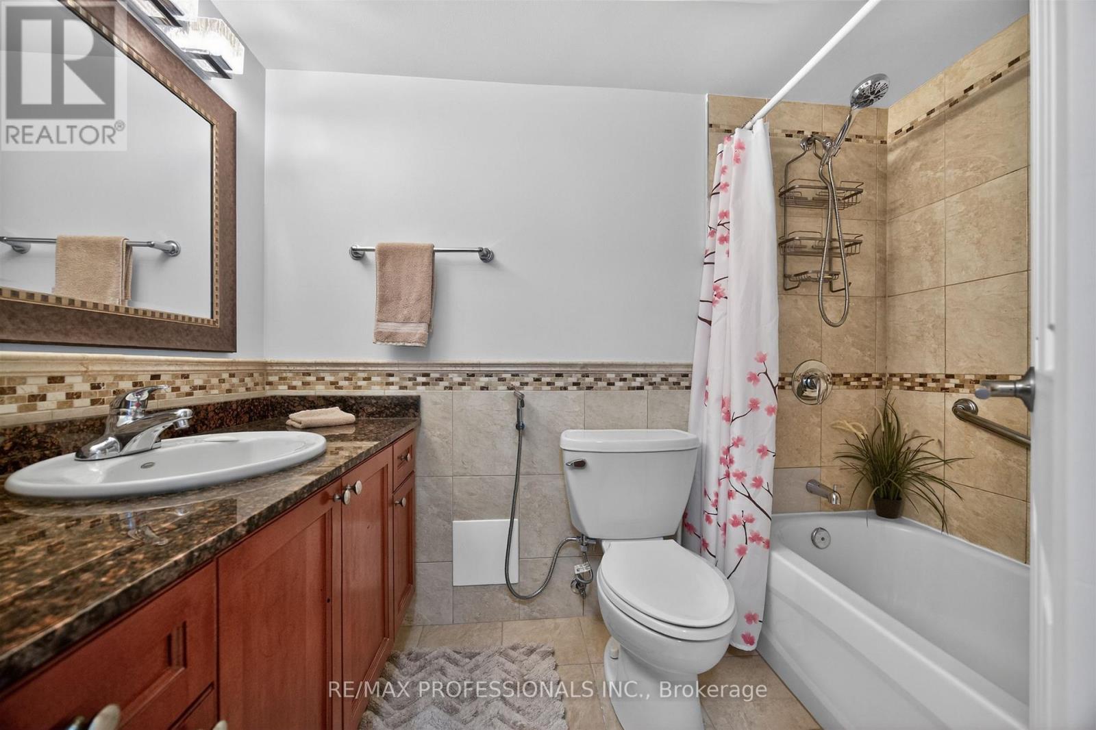 209 - 366 The East Mall, Toronto, Ontario  M9B 6C4 - Photo 24 - W13043804