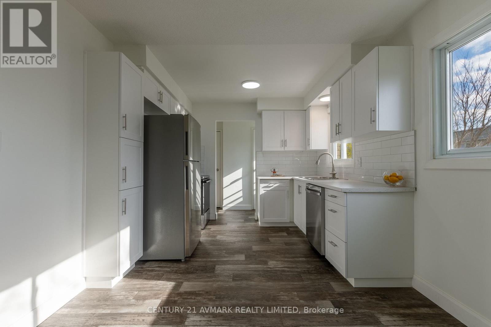 111 Northgate Drive, Welland, Ontario  L3C 5Y3 - Photo 7 - X12938588