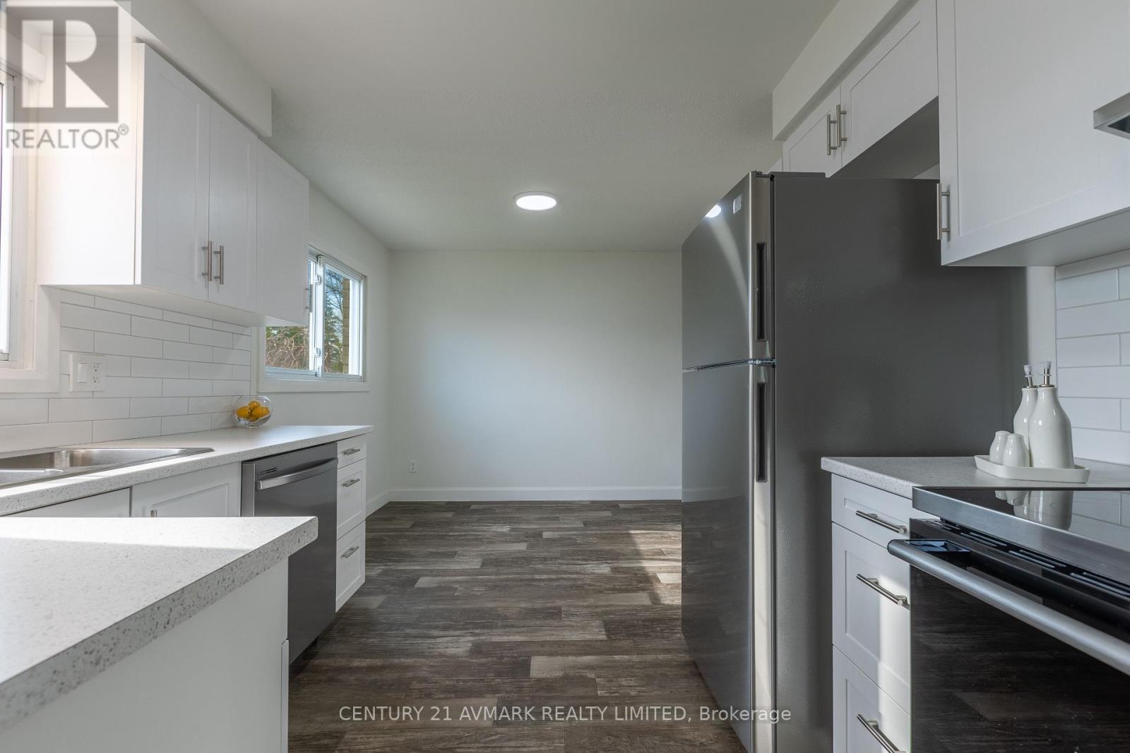 111 Northgate Drive, Welland, Ontario  L3C 5Y3 - Photo 9 - X12938588