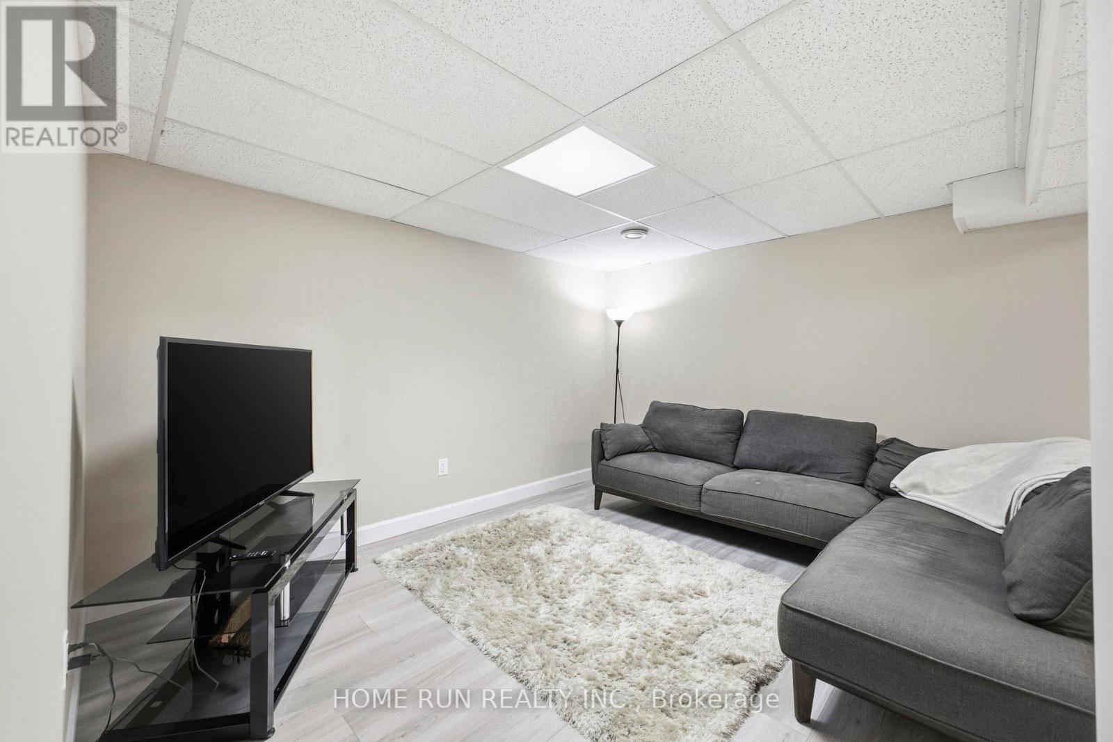 115 Beaumont Avenue, Clarence-Rockland, Ontario  K4K 1R6 - Photo 11 - X12948124