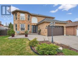 6 REGAL DRIVE, Hamilton, Ontario