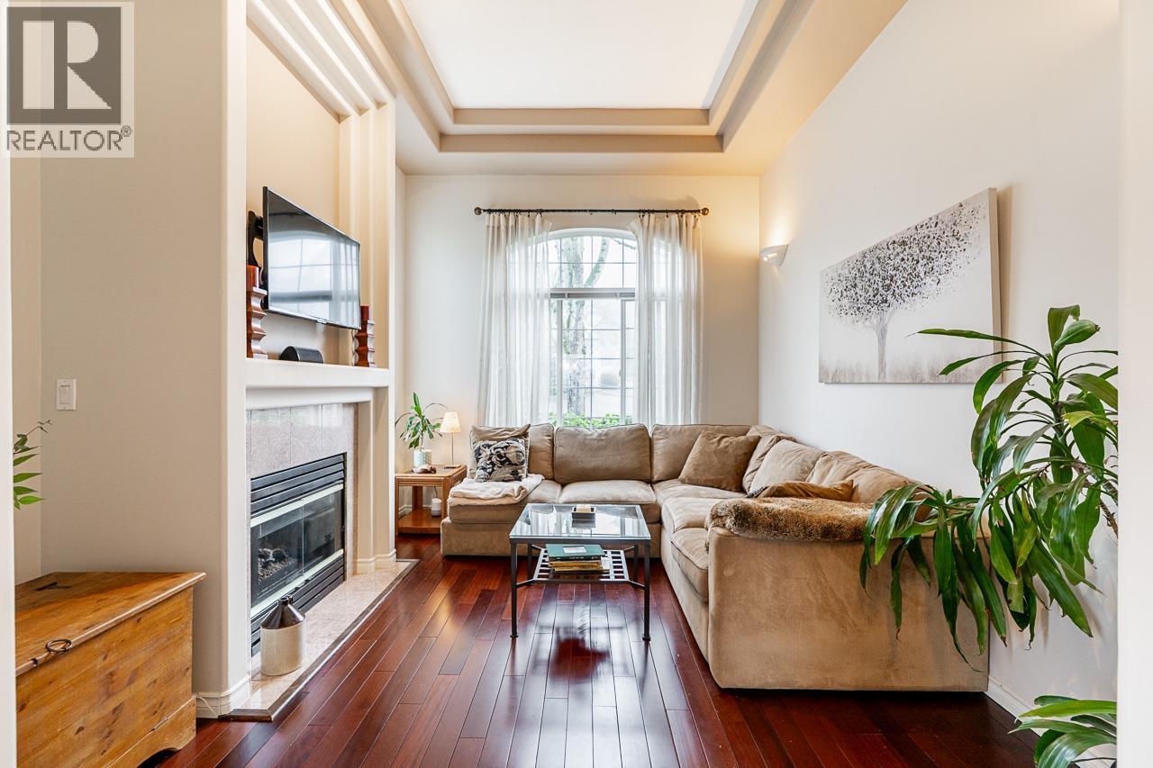 2 915 Fort Fraser Rise, Port Coquitlam, British Columbia  V3C 6K3 - Photo 4 - R3115372