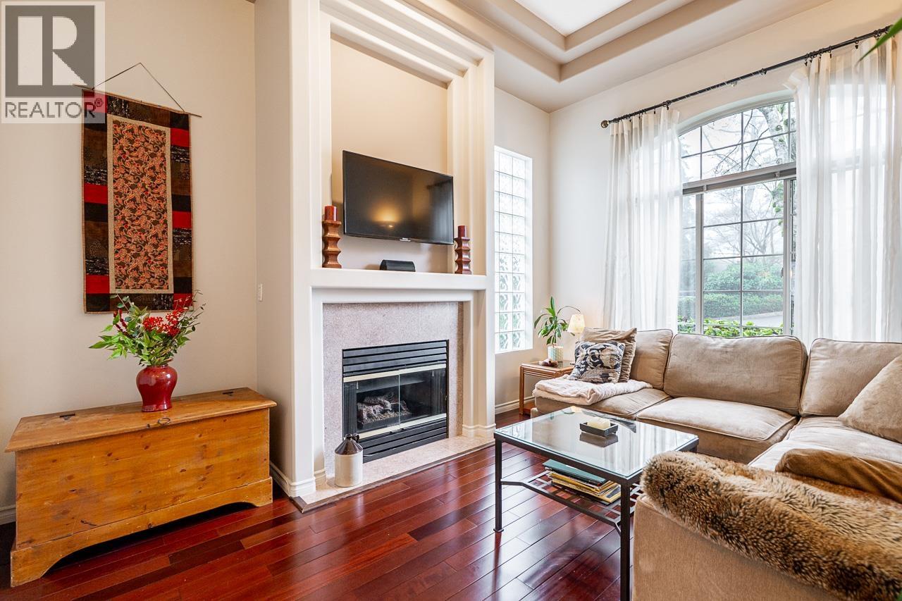 2 915 Fort Fraser Rise, Port Coquitlam, British Columbia  V3C 6K3 - Photo 5 - R3115372