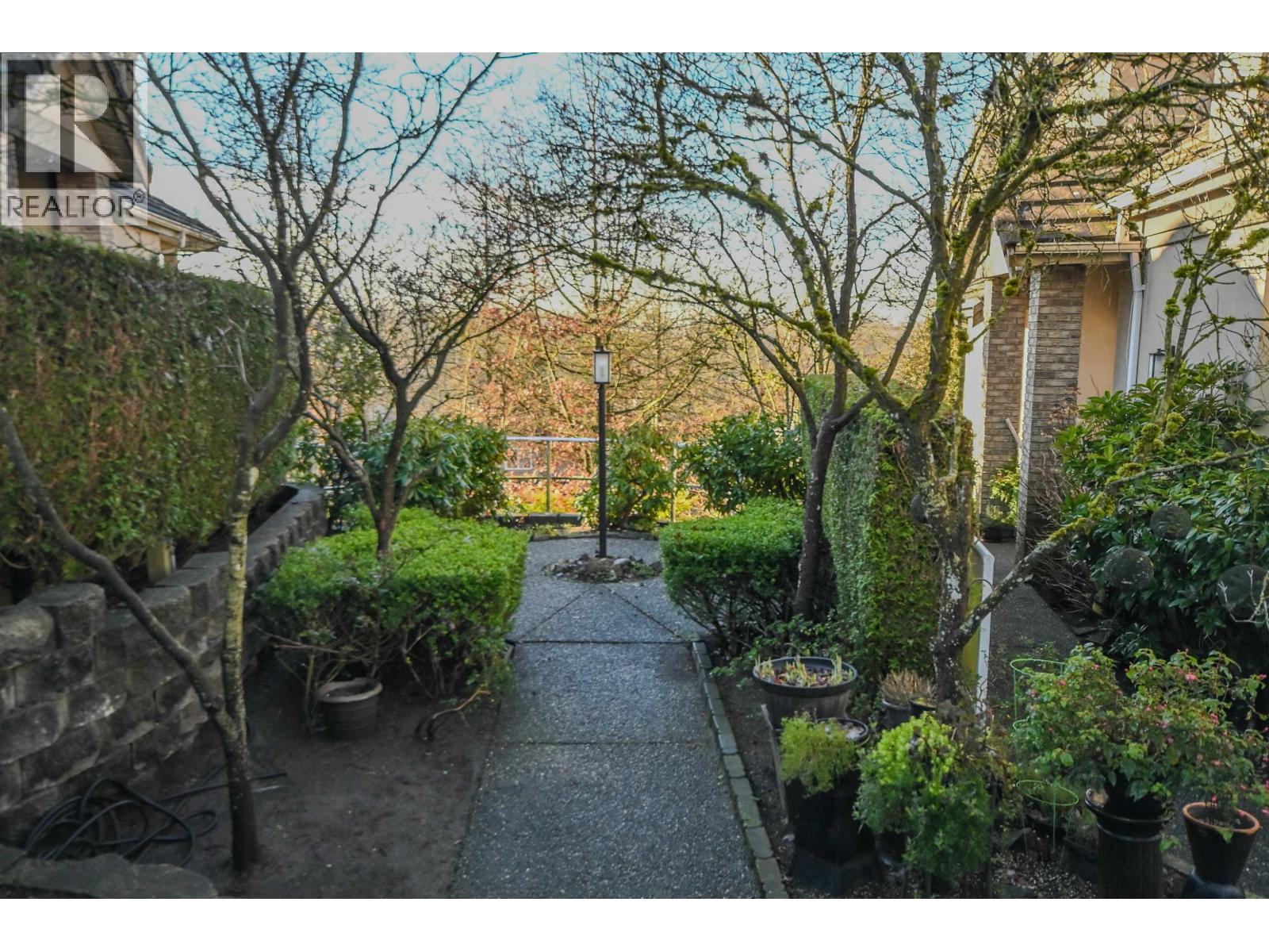 2 915 Fort Fraser Rise, Port Coquitlam, British Columbia  V3C 6K3 - Photo 13 - R3115372