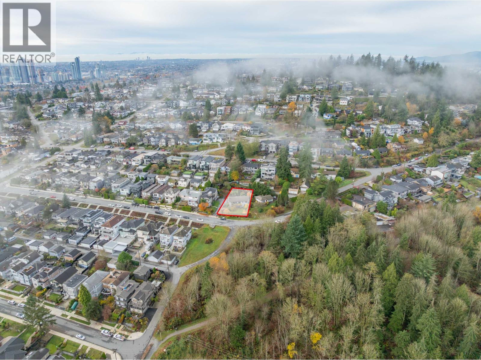 211 N Warwick Avenue, Burnaby, British Columbia  V5B 1K8 - Photo 27 - R3115621