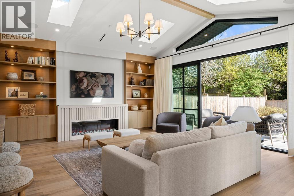 2392 Lawson Avenue, West Vancouver, British Columbia  V7V 2E6 - Photo 12 - R3115544