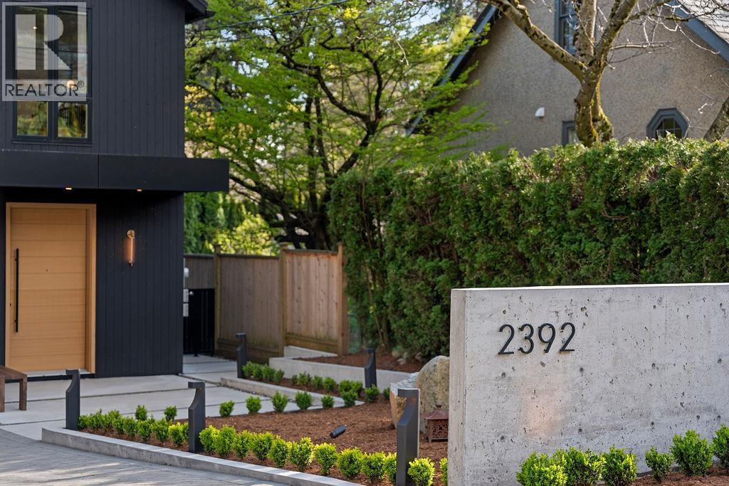 2392 Lawson Avenue, West Vancouver, British Columbia  V7V 2E6 - Photo 4 - R3115544