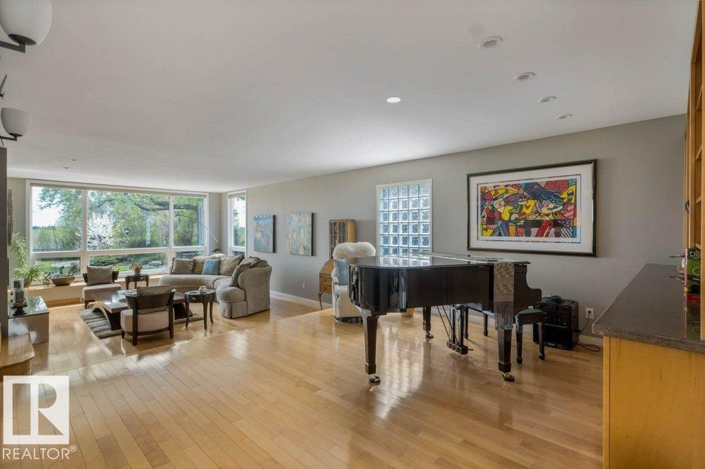 15413 Rio Terrace Dr Nw, Edmonton, Alberta  T5R 3L1 - Photo 8 - E4484189