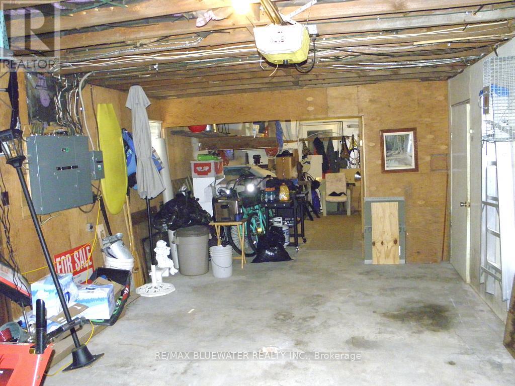 6386 Victoria Avenue, Lambton Shores, Ontario  N0N 1J2 - Photo 48 - X12849002