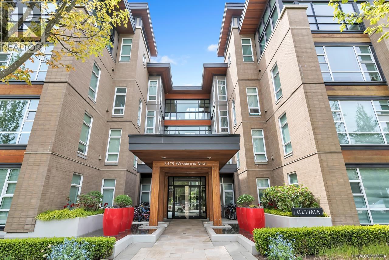 PH10 3479 WESBROOK MALL, Vancouver, British Columbia