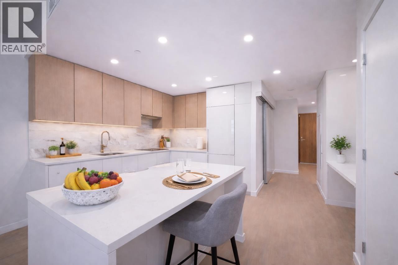 909 2108 GILMORE AVENUE, Burnaby, British Columbia