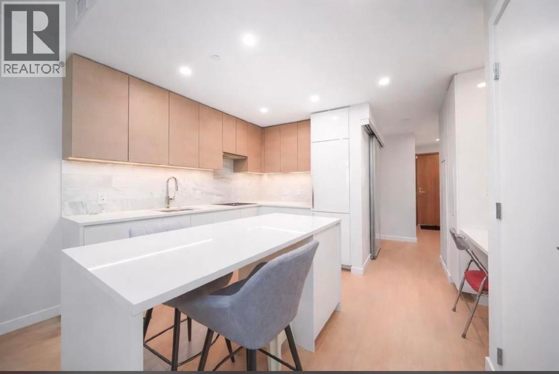 909 2108 Gilmore Avenue, Burnaby, British Columbia  V5C 0N8 - Photo 2 - R3115739