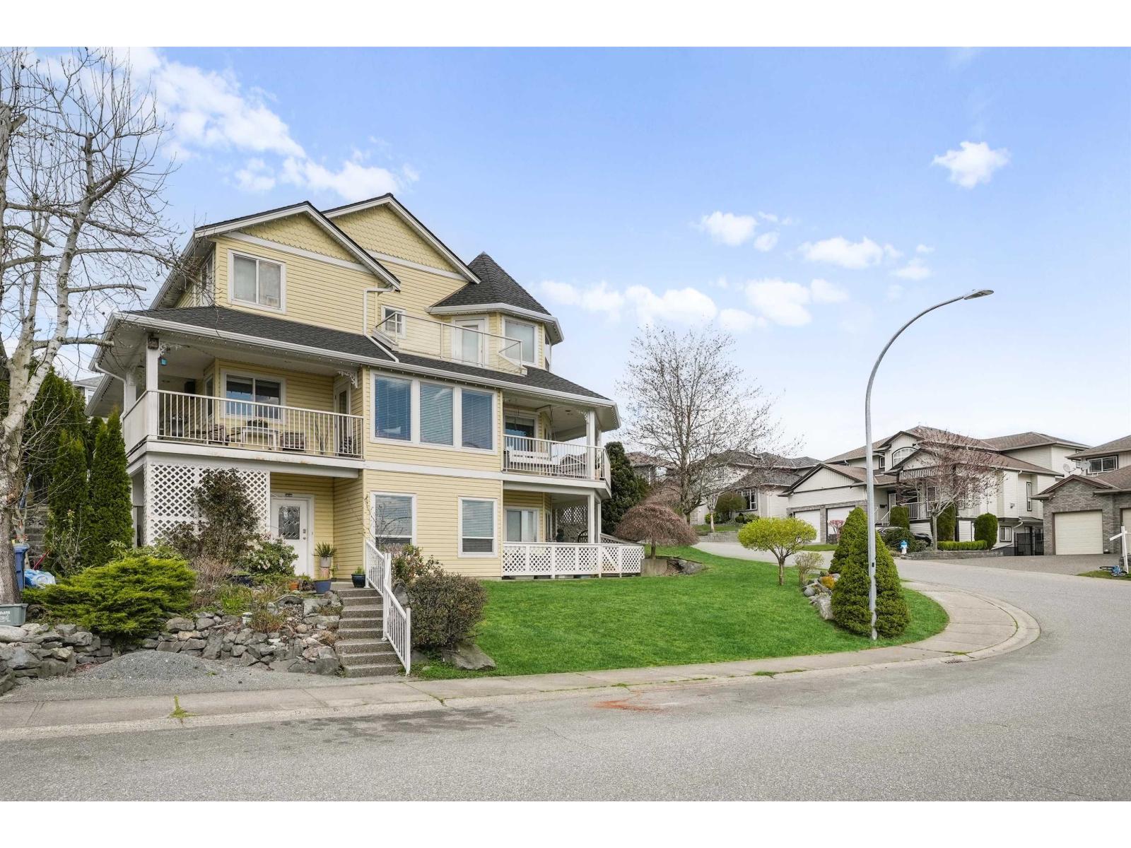 3449 Promontory Court, Abbotsford, British Columbia  V2T 6S8 - Photo 2 - R3108899