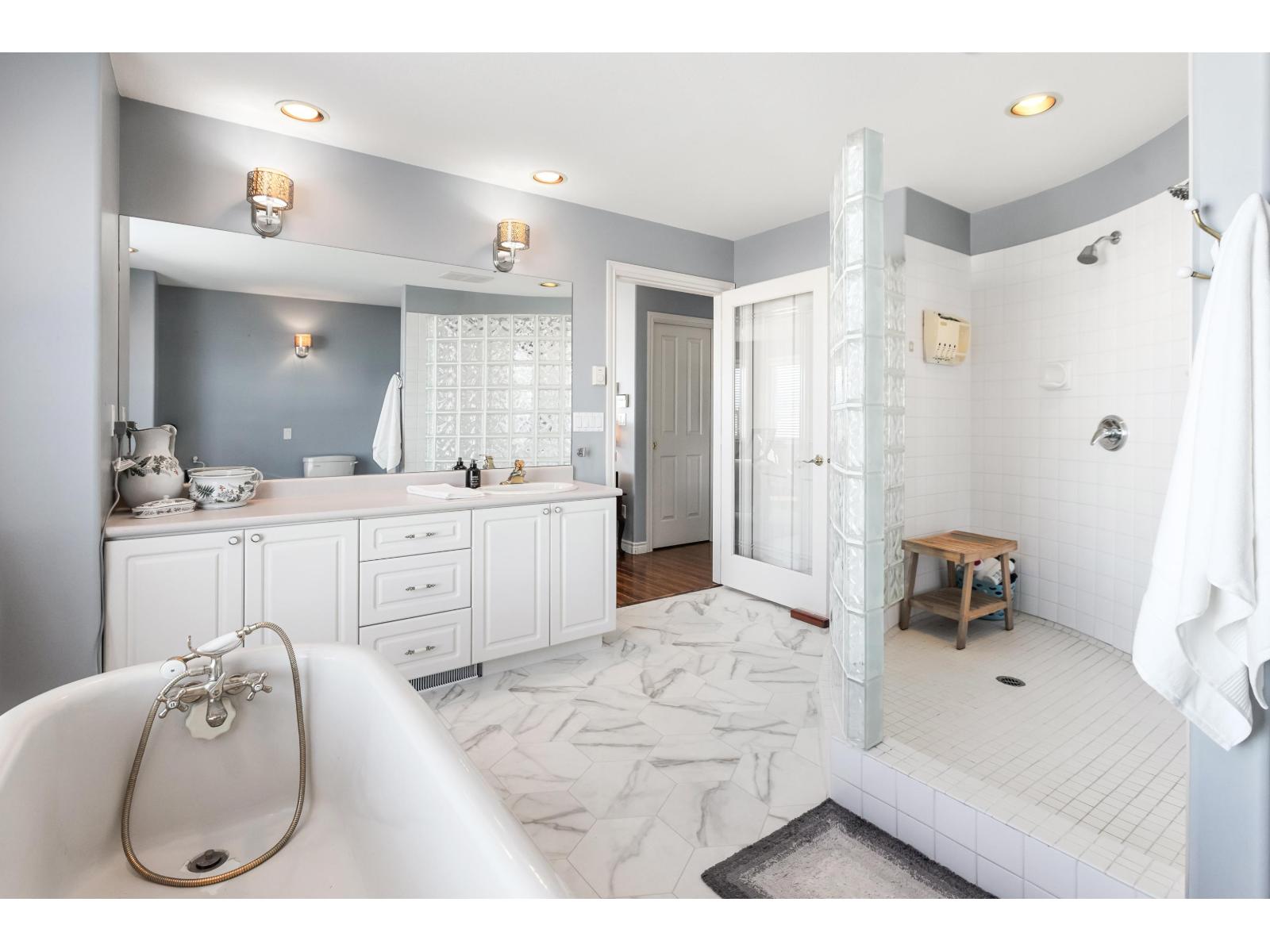 3449 Promontory Court, Abbotsford, British Columbia  V2T 6S8 - Photo 28 - R3108899