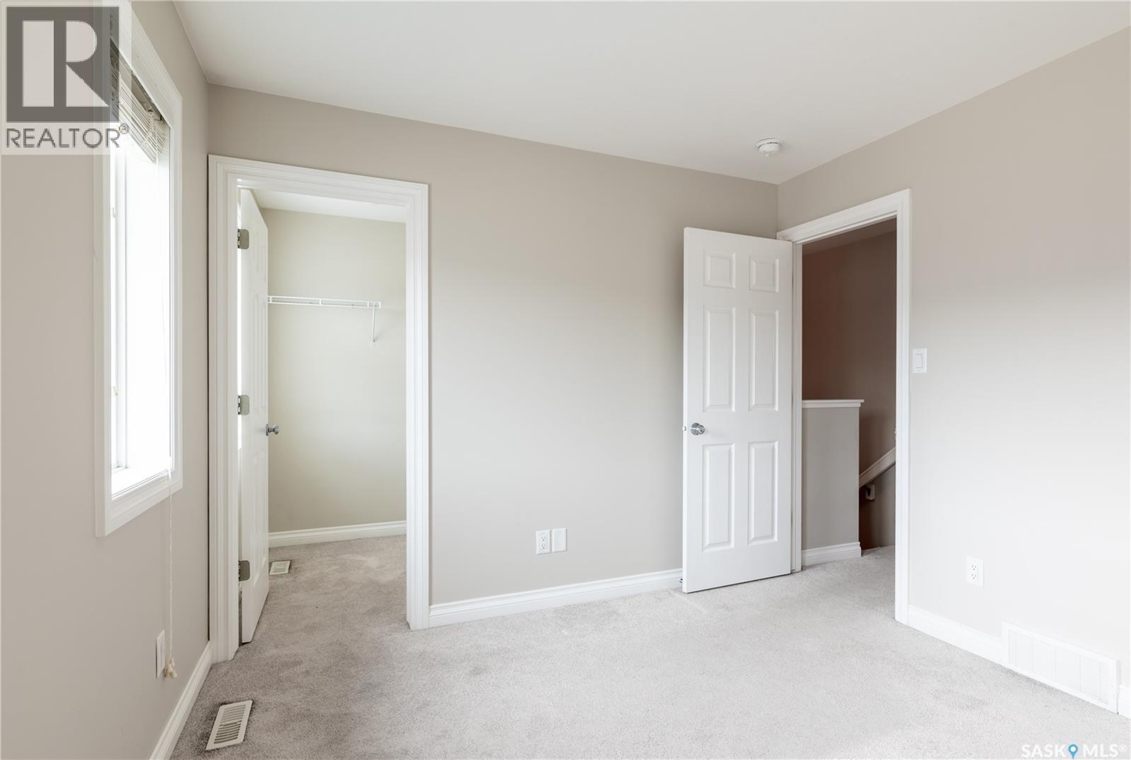 4372 James Hill Road, Regina, Saskatchewan  S4W 0R2 - Photo 14 - SK033701