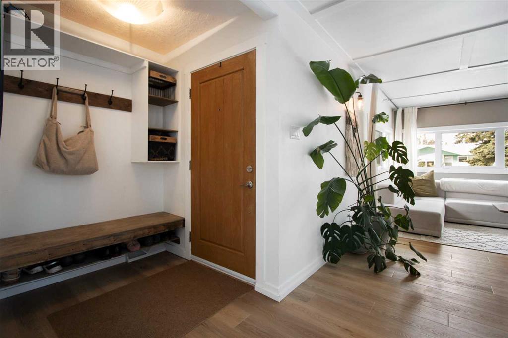 9828 Avalon Road Se, Calgary, Alberta  T2J 0V6 - Photo 4 - A2304579