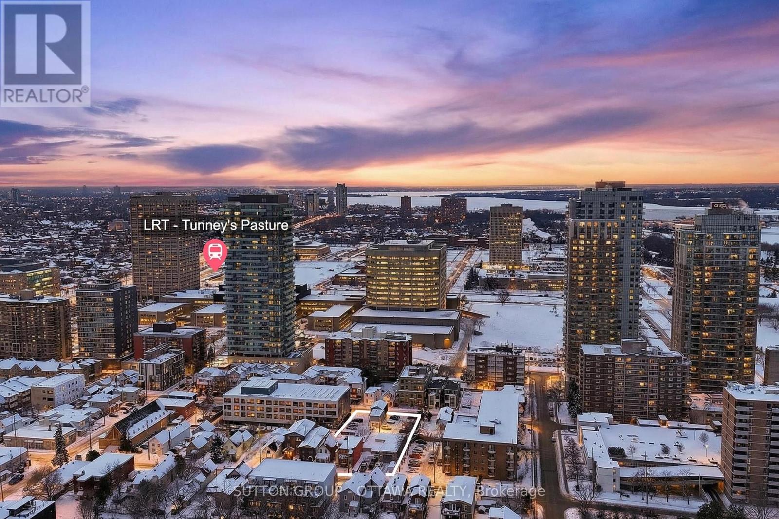 140 Hinchey Avenue, Ottawa, Ontario  K1Y 1L4 - Photo 2 - X13043816