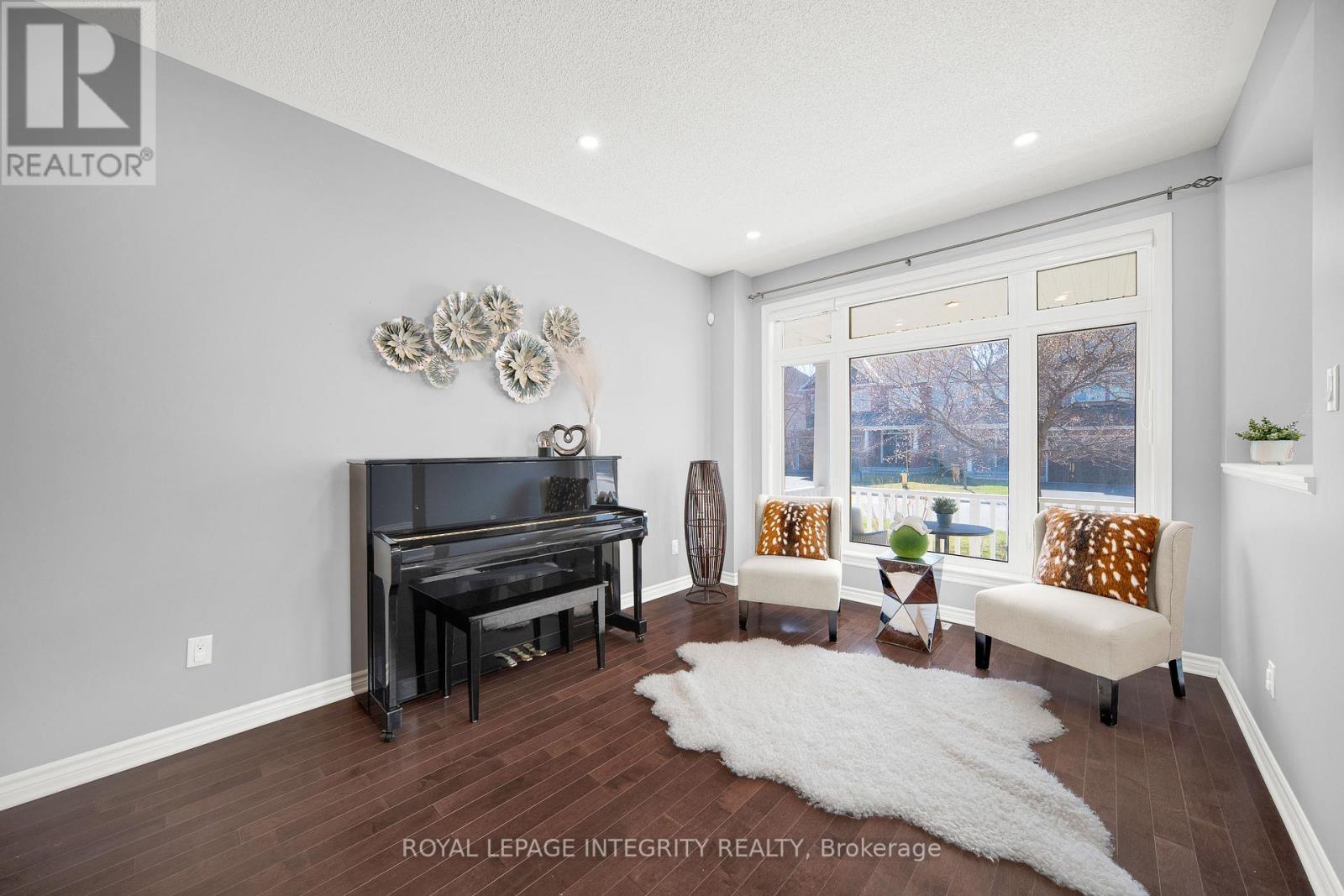 568 Egret Way, Ottawa, Ontario  K2C 3H2 - Photo 5 - X13043820