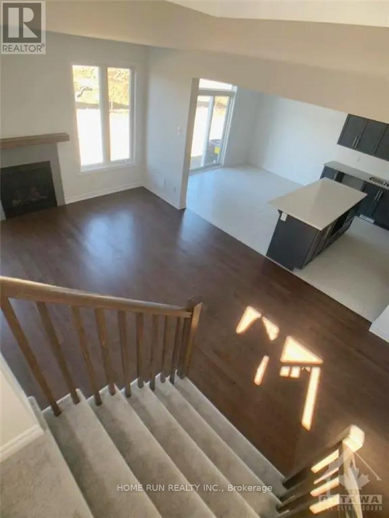 328 Finial Way, Ottawa, Ontario  K2J 6V9 - Photo 3 - X13043842
