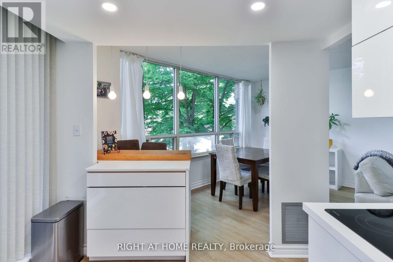 1210 Don Mills Road, Toronto, Ontario  M3B 3N9 - Photo 6 - C13043818