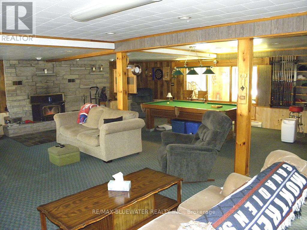 6386 Victoria Avenue, Lambton Shores, Ontario  N0N 1J2 - Photo 38 - X12849002