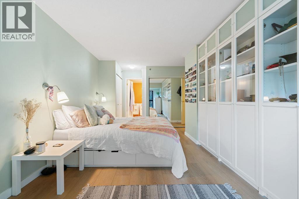 404 238 Alvin Narod Mews, Vancouver, British Columbia  V6B 5Z3 - Photo 15 - R3115774