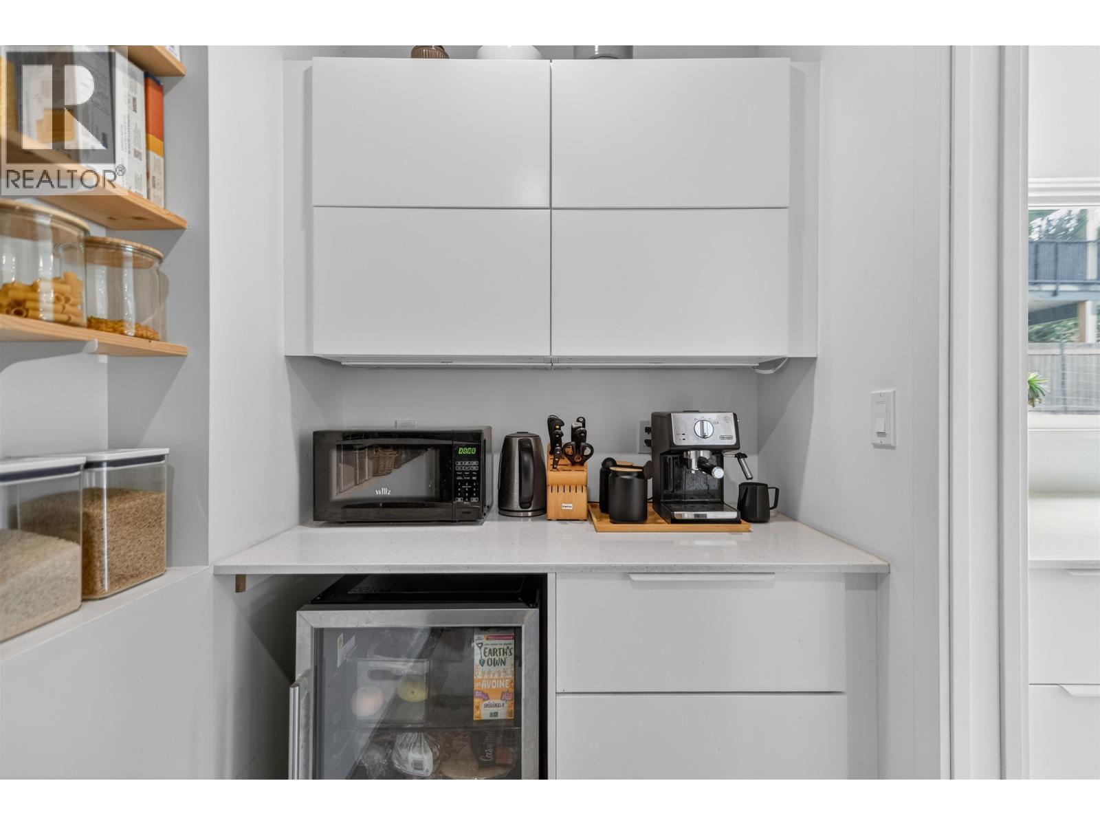 3477 Spruce Road, Roberts Creek, British Columbia  V0N 2W2 - Photo 14 - R3115776