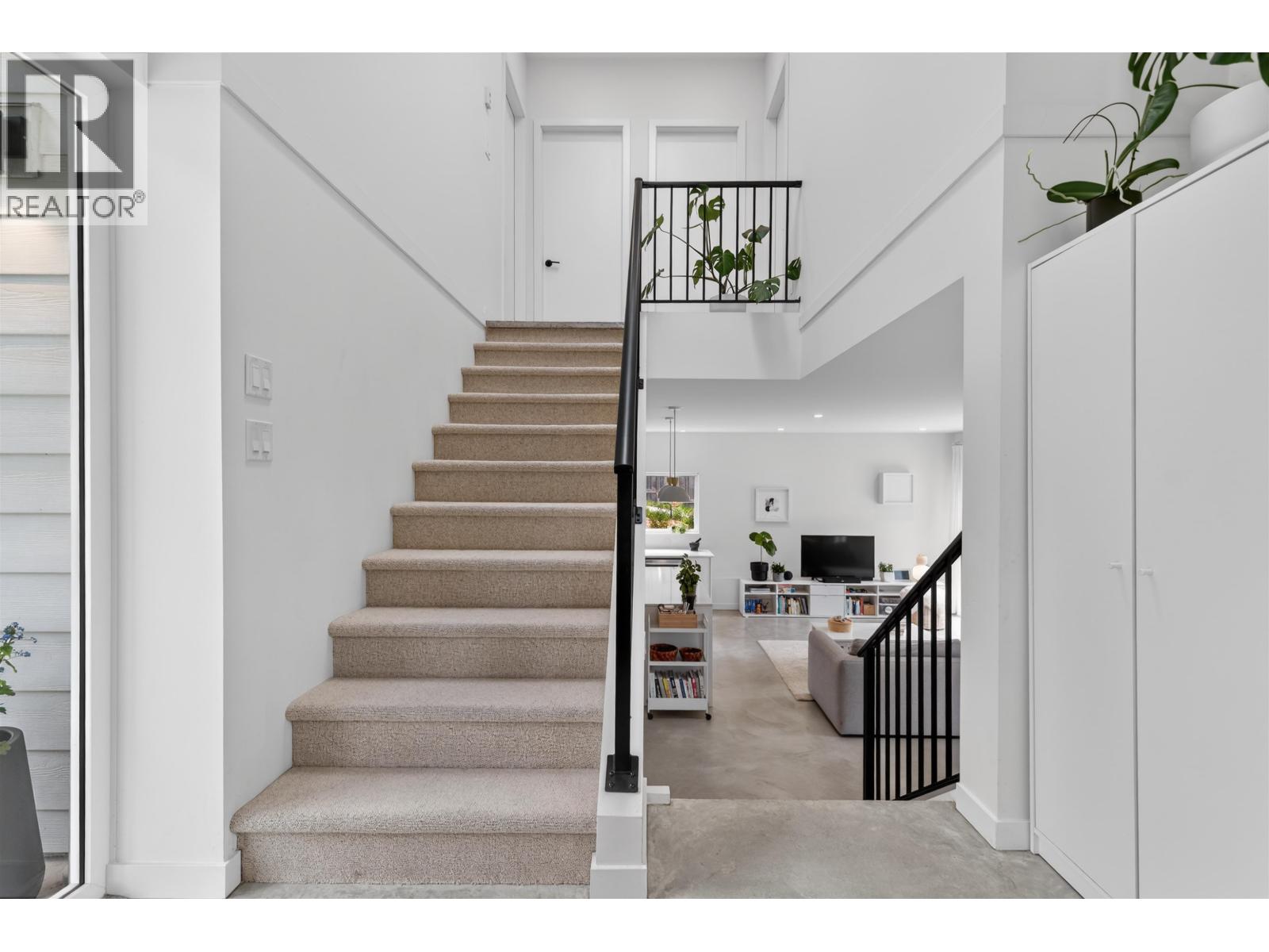 3477 Spruce Road, Roberts Creek, British Columbia  V0N 2W2 - Photo 16 - R3115776