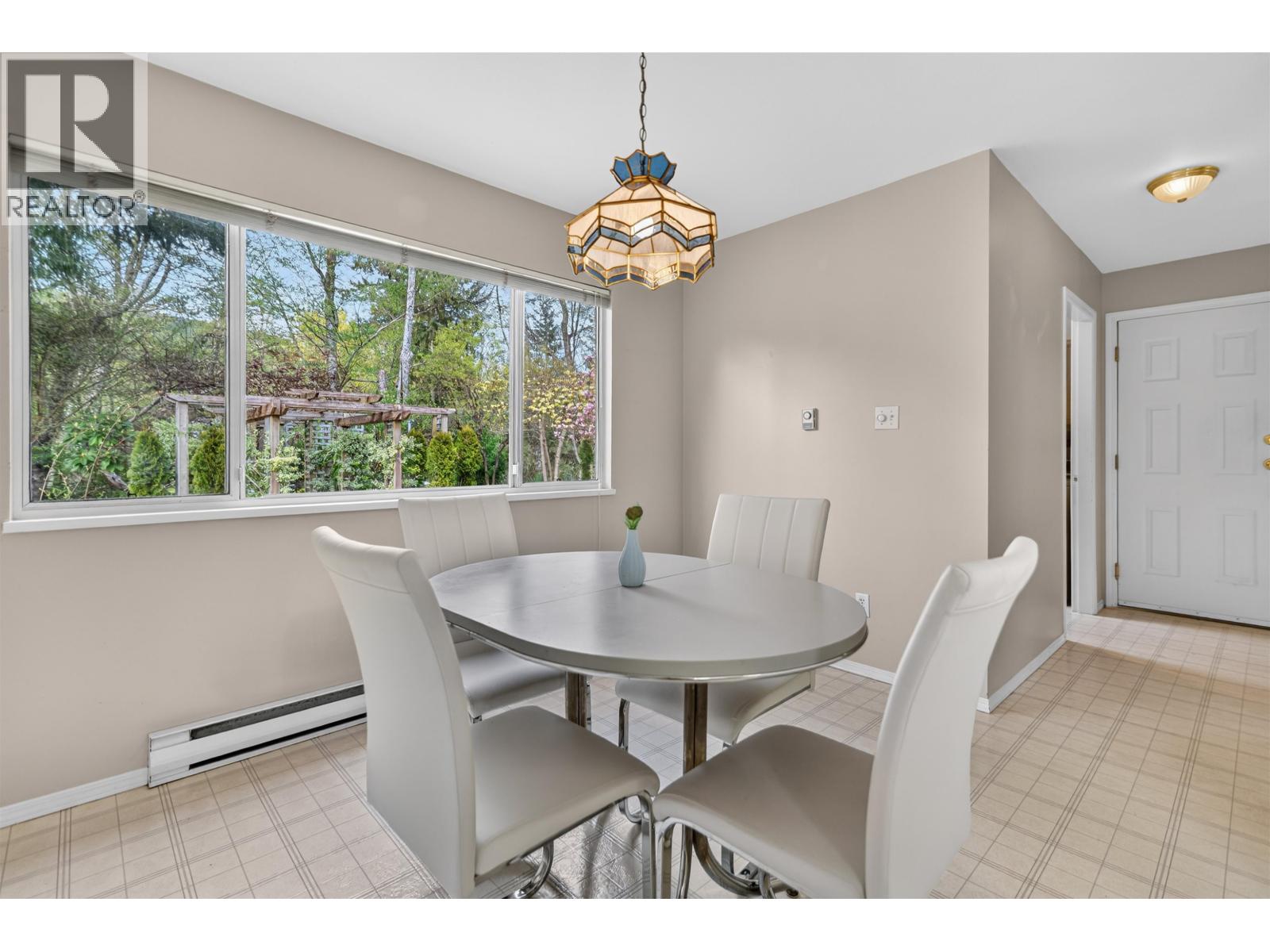 1534 Cypress Way, Gibsons, British Columbia  V0N 1V5 - Photo 25 - R3115778