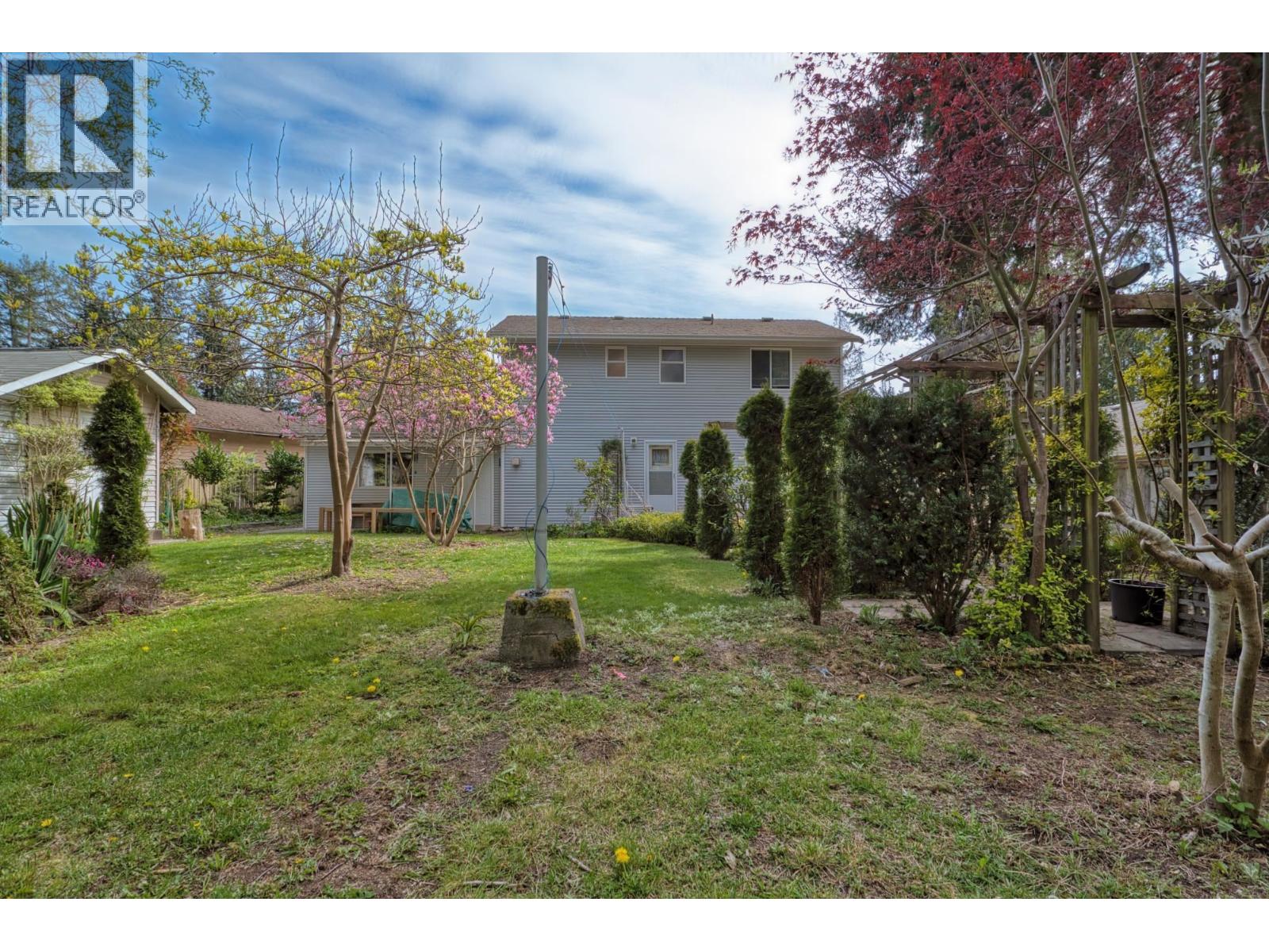 1534 Cypress Way, Gibsons, British Columbia  V0N 1V5 - Photo 9 - R3115778