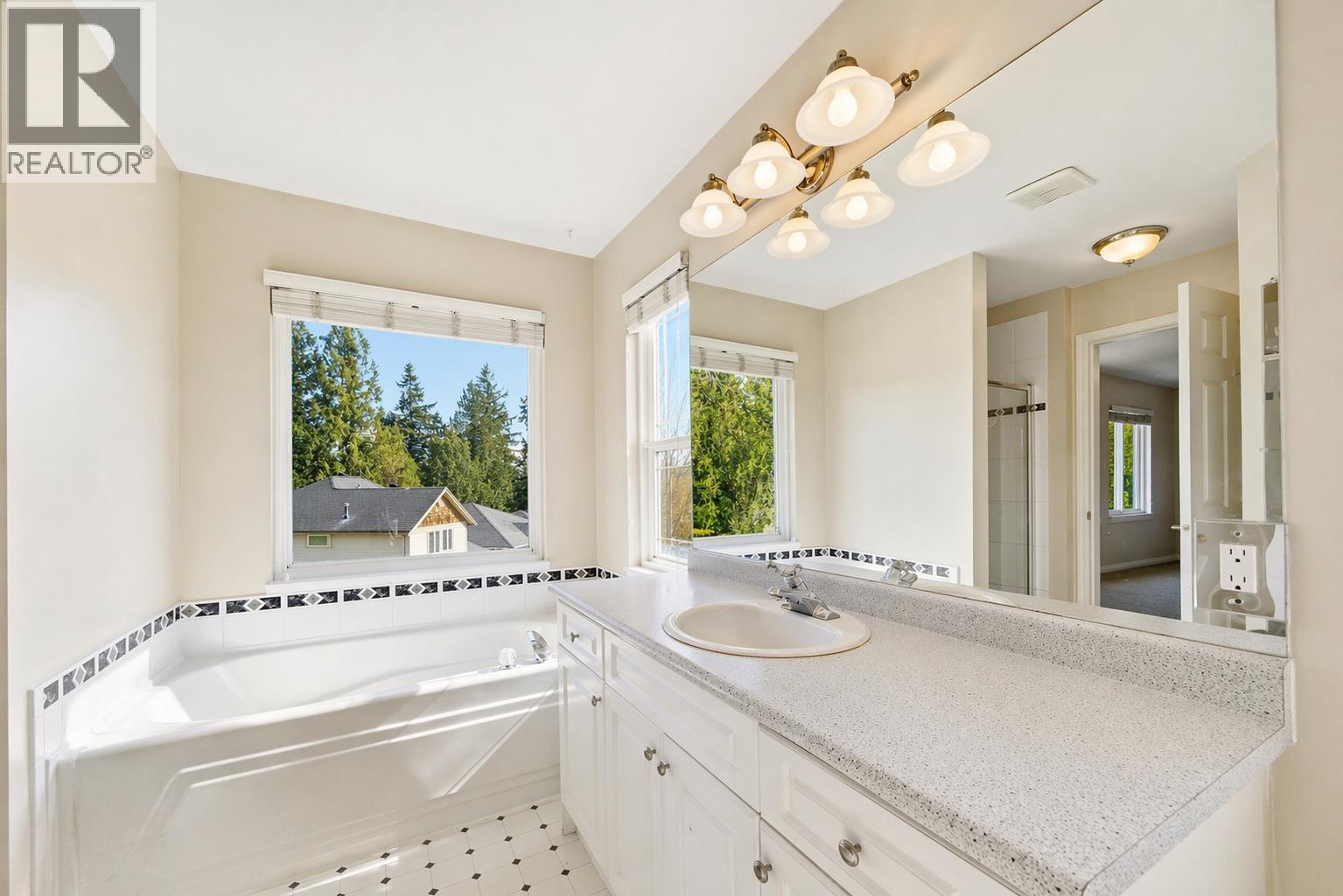 23800 Kanaka Way, Maple Ridge, British Columbia  V2W 1E5 - Photo 26 - R3115779