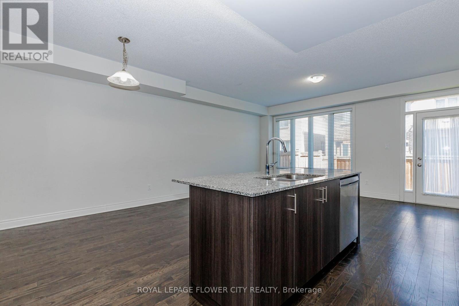 462 Sheaffe Place, Milton, Ontario  L9E 1K1 - Photo 7 - W13043838