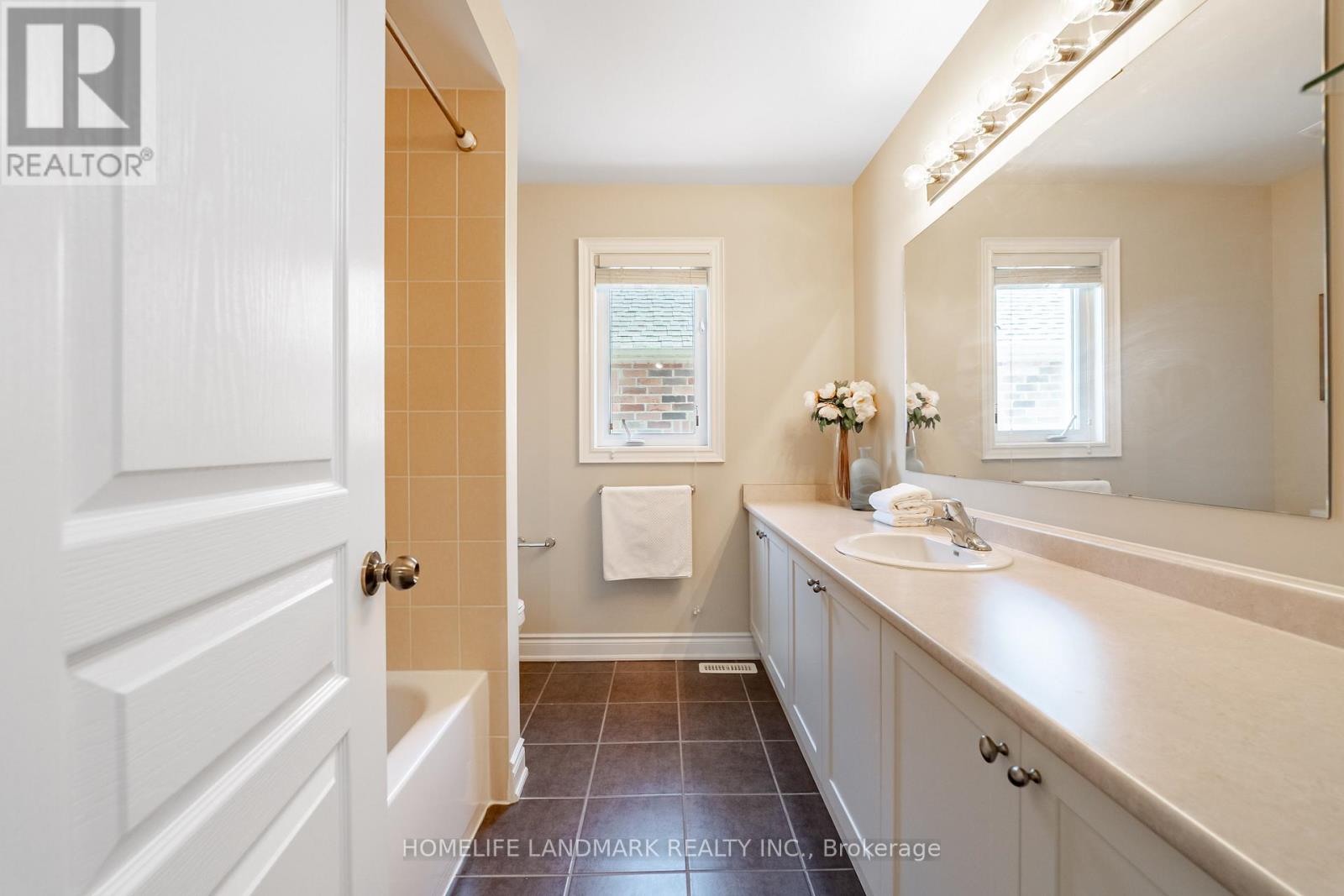 9 Old Field Crescent, East Gwillimbury, Ontario  L9N 0A5 - Photo 20 - N13038974