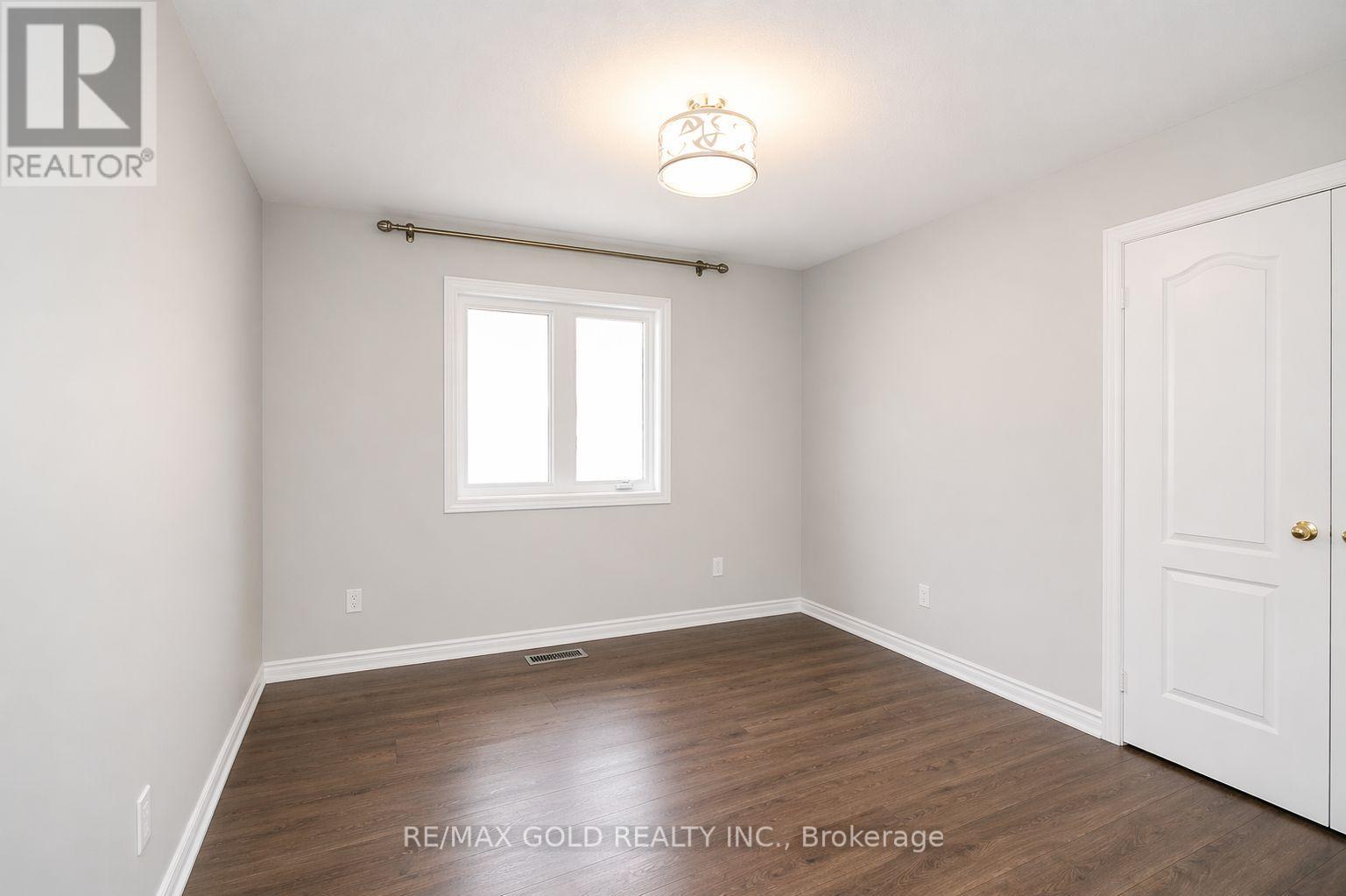 26 Hellyer Avenue, Brampton, Ontario  L6Y 0M3 - Photo 12 - W12958634