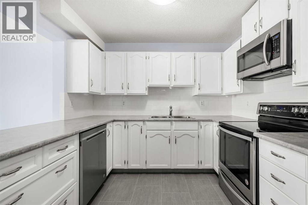 147 Somervale Park SW, Calgary, Alberta  T2Y 3J4 - Photo 13 - A2305082