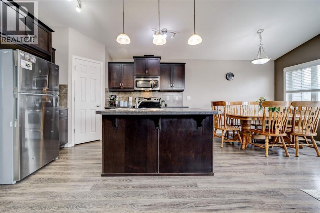 821 Silkstone Close W, Lethbridge, Alberta  T1J 5C6 - Photo 6 - A2304227